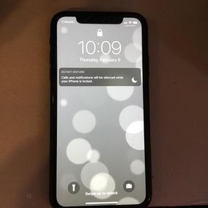 iPhone XR (BLACK) 64gb T-Mobile includes charger